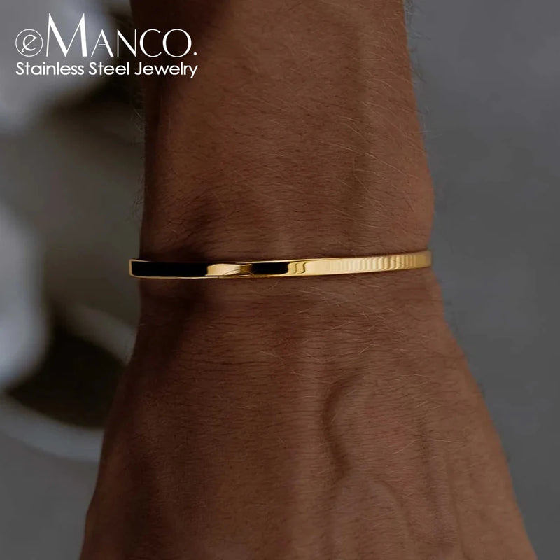 Bracelete Modelo Cuff – Aço Inoxidável com Revestimento de Platina, Design Simples e Elegante